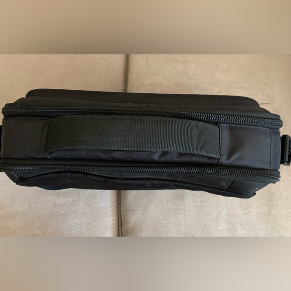 Computer case - Picture 10 of 11